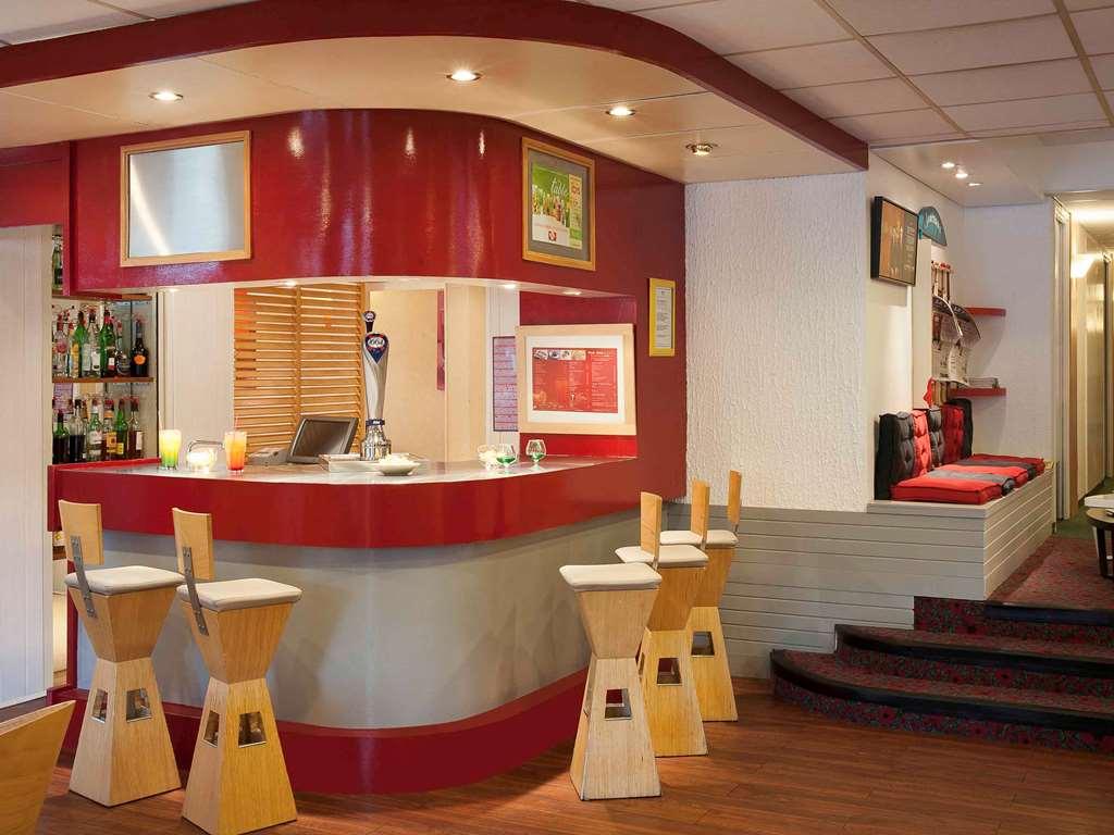B&B Hotel Orleans Nord سارا المطعم الصورة